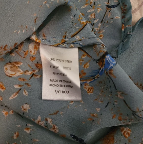 LE LIS Spring Button Down Top - Picture 6 of 7